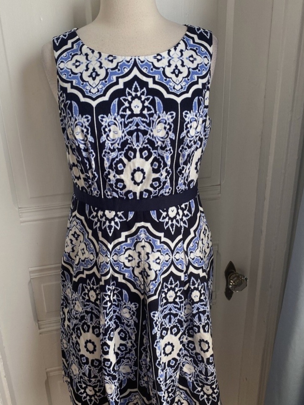 Talbots elegant Blue Sleeveless Midi Dress